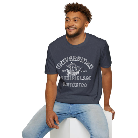 Archipiélago Histórico Podcast - Camiseta Unisex Estilo Suave